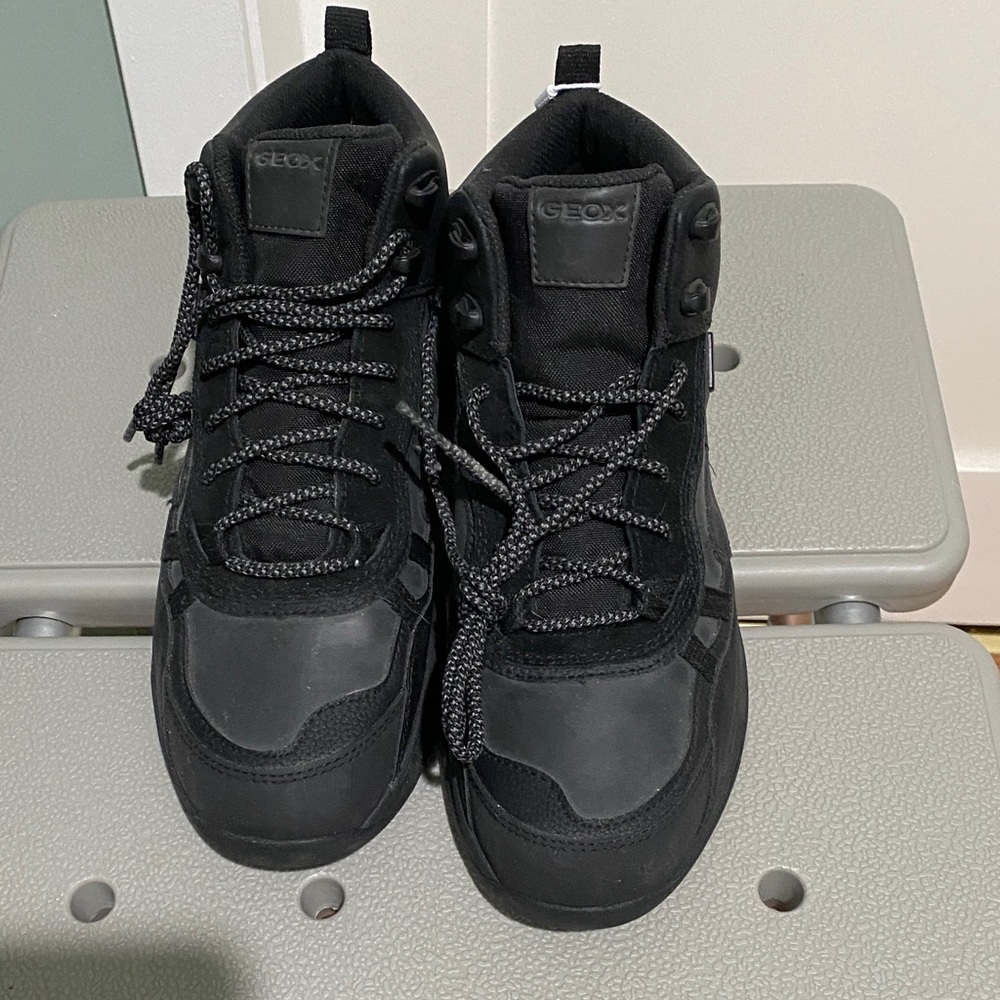 Geox Men's Black Lace-Up Sneakers